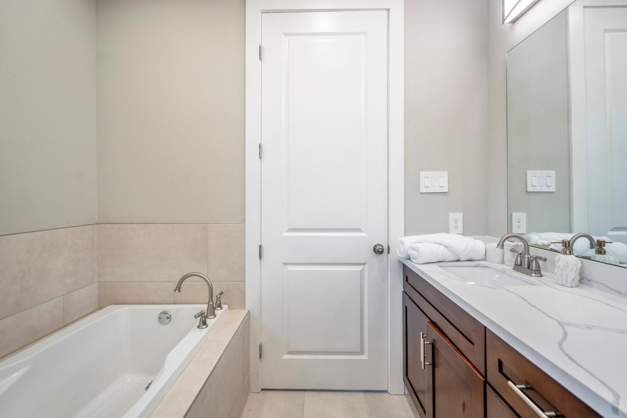 Spacious 3 Bed House Near Md Anderson With Free Parking & Wi-Fi Houston Esterno foto